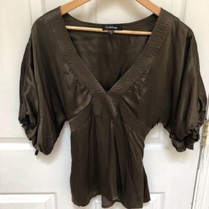 100% silk bubble sleeve Bebe blouse